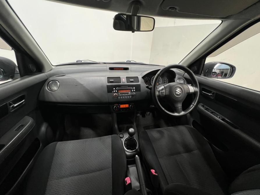 Suzuki Swift III Кемерово  - изображение 5