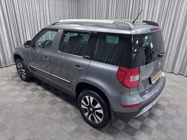 Skoda Yeti I Рестайлинг с пробегом 2015 года, цена 1 470 000 рублей, 71761 км, внедорожник, Автокод Объявления