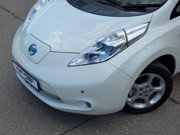 Nissan Leaf I (ZE0/AZE0) с пробегом 2012 года, цена 620 000 рублей, 79006 км, хэтчбек, Автокод Объявления
