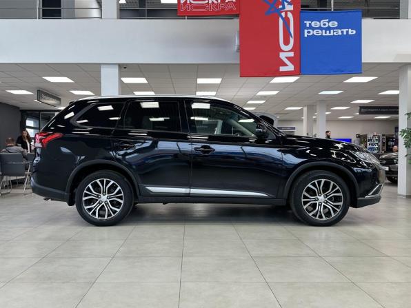 Mitsubishi Outlander III Рестайлинг 2 с пробегом 2017 года, цена 1 890 000 рублей, 143200 км, внедорожник, Автокод Объявления