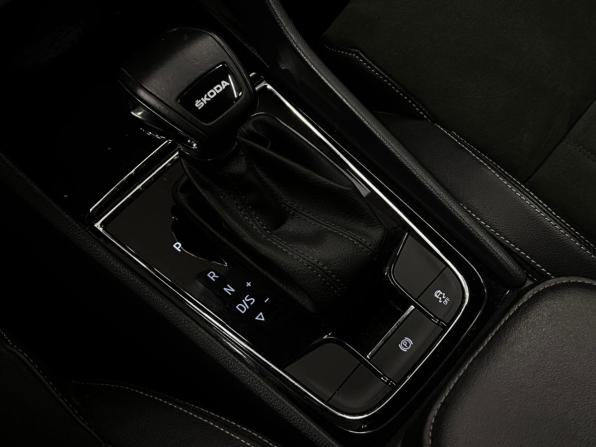 Skoda Karoq I с пробегом 2020 года, цена 2 185 000 рублей, 110564 км, внедорожник, Автокод Объявления