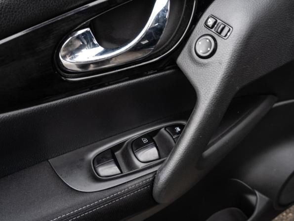 Nissan Qashqai II с пробегом 2018 года, цена 1 690 000 рублей, 104208 км, внедорожник, Автокод Объявления