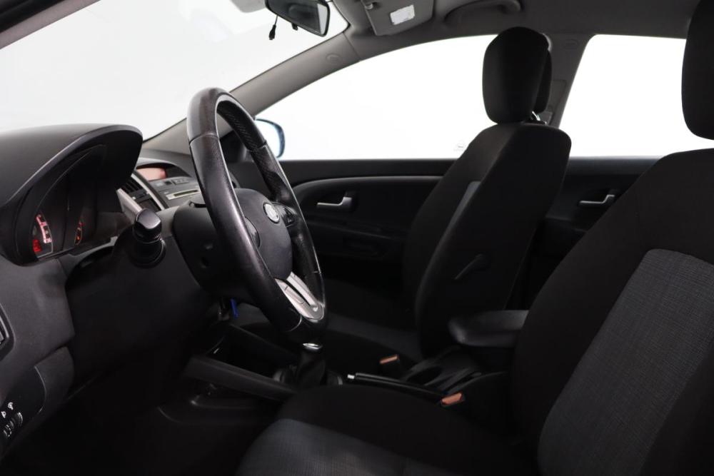 Kia Ceed I Рестайлинг Санкт-Петербург  - изображение 8