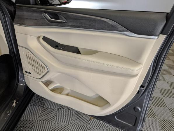 Jeep Grand Cherokee V (WL) с пробегом 2023 года, цена 6 500 000 рублей, 59587 км, внедорожник, Автокод Объявления