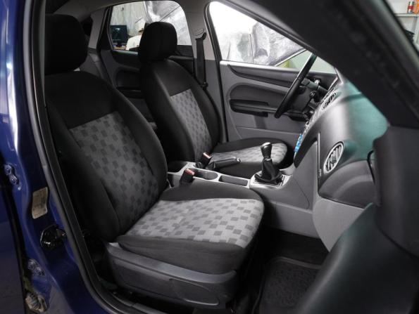 Ford Focus II Рестайлинг с пробегом 2009 года, цена 579 000 рублей, 180643 км, седан, Автокод Объявления