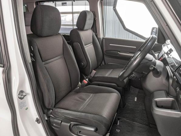 Honda Stepwgn V с пробегом 2016 года, цена 1 849 000 рублей, 152036 км, минивэн, Автокод Объявления