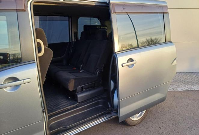 Nissan Serena III (C25) с пробегом 2009 года, цена 850 000 рублей, 299763 км, минивэн, Автокод Объявления