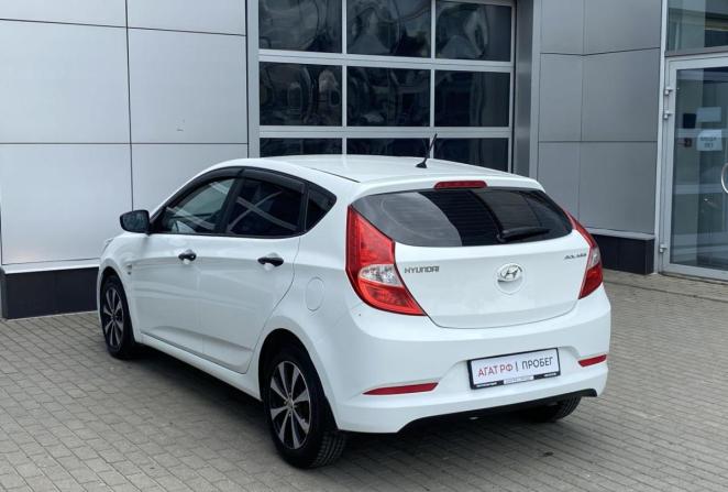 Hyundai Solaris I Рестайлинг с пробегом 2015 года, цена 960 000 рублей, 161371 км, хэтчбек, Автокод Объявления