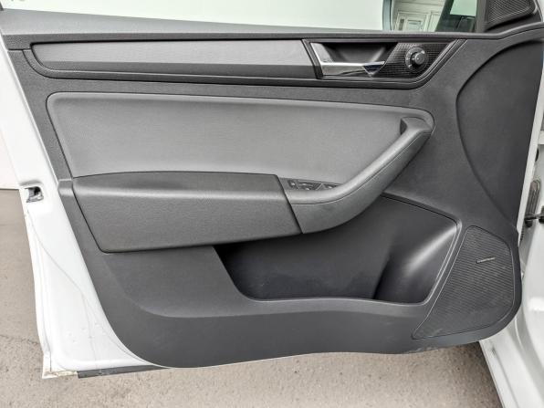 Skoda Rapid I Рестайлинг с пробегом 2018 года, цена 1 250 000 рублей, 104321 км, лифтбек, Автокод Объявления