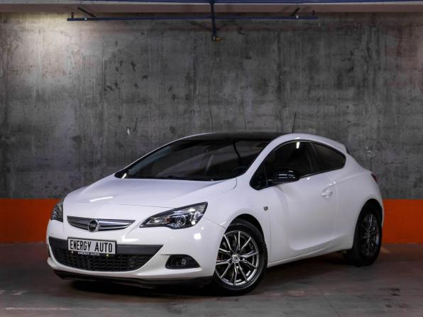 Opel Astra J Рестайлинг с пробегом 2013 года, цена 870 000 рублей, 203523 км, хэтчбек, Автокод Объявления