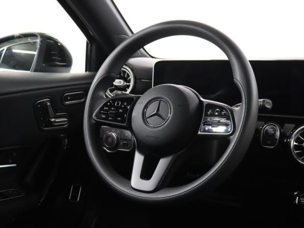 Mercedes-Benz A-Класс IV (W177) с пробегом 2020 года, цена 3 149 000 рублей, 38448 км, седан, Автокод Объявления