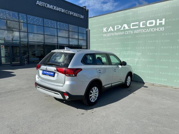 Mitsubishi Outlander III Рестайлинг 3 с пробегом 2020 года, цена 2 400 000 рублей, 24553 км, внедорожник, Автокод Объявления