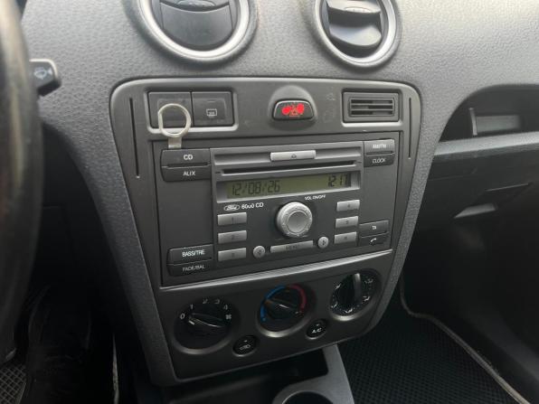 Ford Fusion I Рестайлинг с пробегом 2006 года, цена 349 000 рублей, 165000 км, хэтчбек, Автокод Объявления