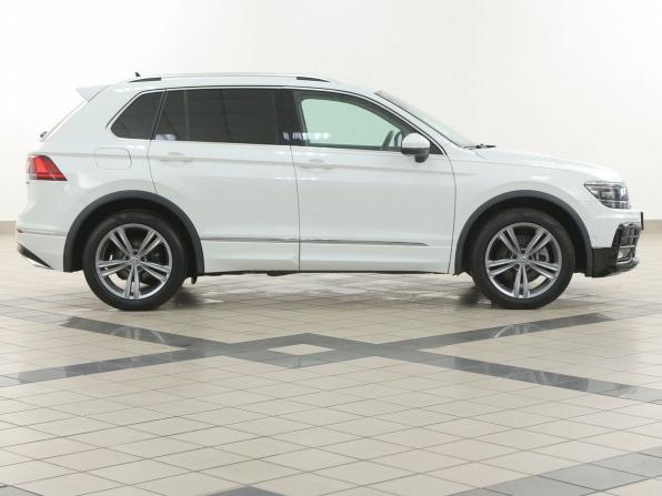 Volkswagen Tiguan II с пробегом 2020 года, цена 3 285 000 рублей, 119500 км, внедорожник, Автокод Объявления
