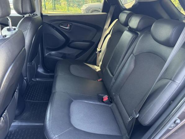 Hyundai ix35 I Рестайлинг с пробегом 2013 года, цена 1 275 000 рублей, 140000 км, внедорожник, Автокод Объявления