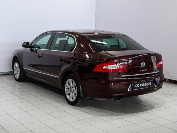 Skoda Superb II с пробегом 2012 года, цена 1 019 000 рублей, 237808 км, лифтбек, Автокод Объявления