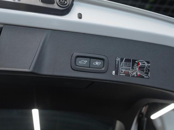 Volvo XC40 I с пробегом 2021 года, цена 3 610 000 рублей, 45529 км, внедорожник, Автокод Объявления