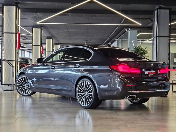 BMW 5 серии VII (G30/G31/G38) Рестайлинг с пробегом 2021 года, цена 6 500 000 рублей, 70857 км, седан, Автокод Объявления