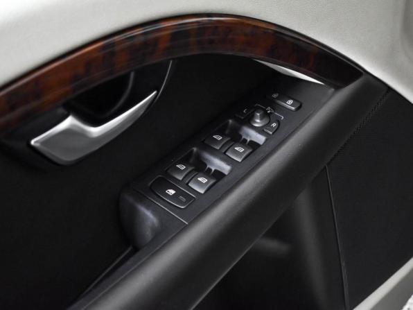 Volvo XC70 II с пробегом 2010 года, цена 1 100 000 рублей, 311533 км, универсал, Автокод Объявления