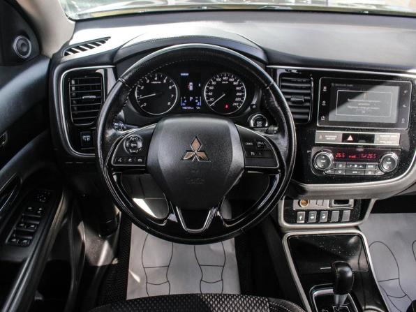 Mitsubishi Outlander III Рестайлинг 3 с пробегом 2019 года, цена 1 770 000 рублей, 148600 км, внедорожник, Автокод Объявления