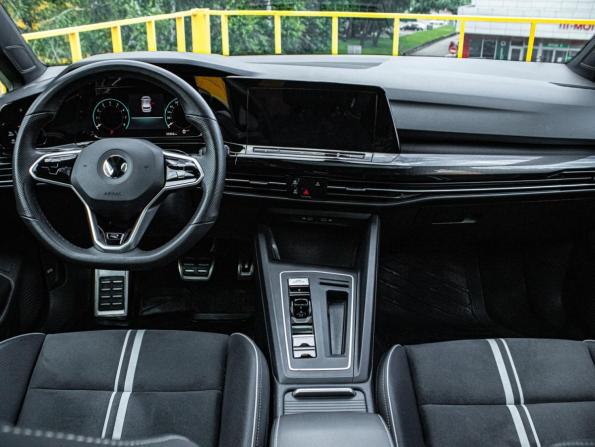 Volkswagen Golf VIII с пробегом 2021 года, цена 2 799 000 рублей, 53000 км, хэтчбек, Автокод Объявления
