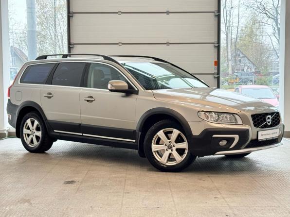 Volvo XC70 II Рестайлинг с пробегом 2014 года, цена 1 849 000 рублей, 247000 км, универсал, Автокод Объявления
