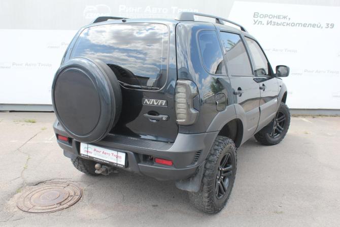 Chevrolet Niva I Рестайлинг с пробегом 2015 года, цена 650 000 рублей, 141405 км, внедорожник, Автокод Объявления