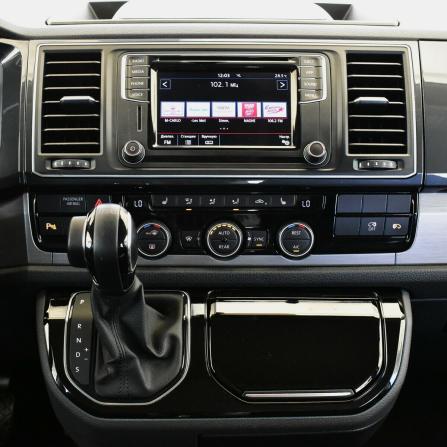 Volkswagen Multivan T6 с пробегом 2018 года, цена 3 950 000 рублей, 129885 км, минивэн, Автокод Объявления