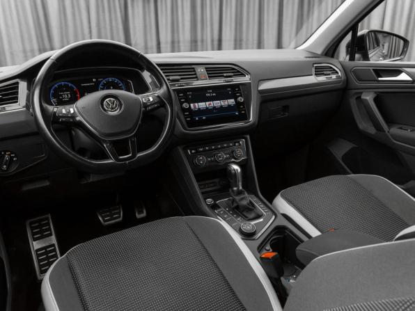 Volkswagen Tiguan II с пробегом 2019 года, цена 2 490 000 рублей, 120864 км, внедорожник, Автокод Объявления
