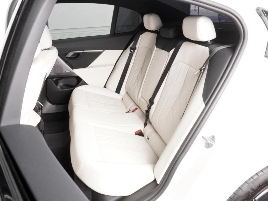 BMW 5 серии VIII (G60/G61/G68) Минеральные Воды  - изображение 9