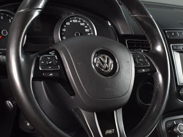Volkswagen Touareg II Рестайлинг с пробегом 2015 года, цена 2 674 997 рублей, 252497 км, внедорожник, Автокод Объявления