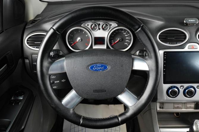 Ford Focus II Рестайлинг с пробегом 2011 года, цена 649 000 рублей, 572192 км, седан, Автокод Объявления