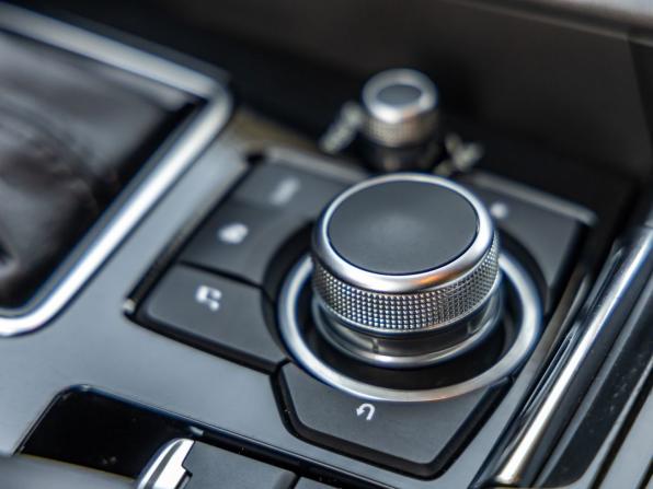 Mazda 6 III (GJ) Рестайлинг 2 с пробегом 2021 года, цена 2 348 000 рублей, 138245 км, седан, Автокод Объявления