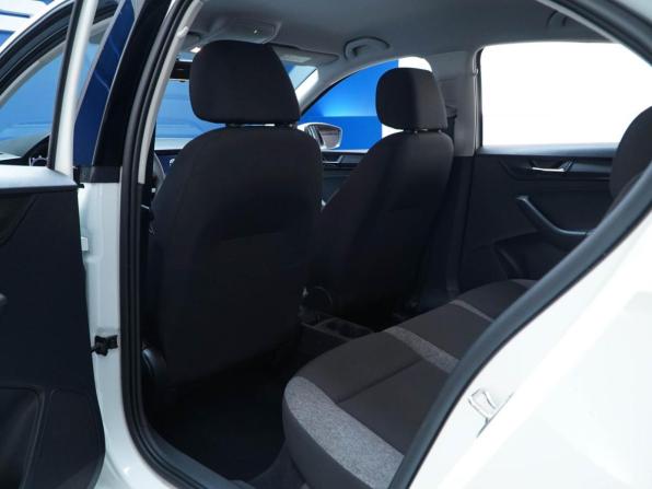 Skoda Rapid II с пробегом 2020 года, цена 1 639 444 рубля, 59152 км, лифтбек, Автокод Объявления