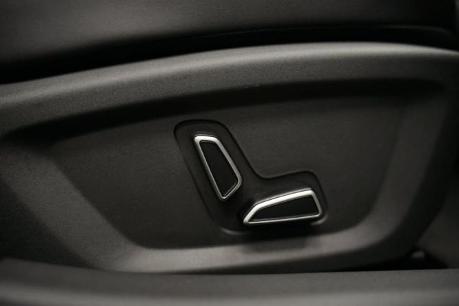Changan UNI-V I с пробегом 2024 года, цена 2 470 000 рублей, 31000 км, лифтбек, Автокод Объявления