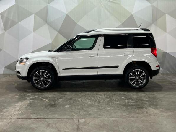 Skoda Yeti I Рестайлинг с пробегом 2017 года, цена 1 790 000 рублей, 74530 км, внедорожник, Автокод Объявления