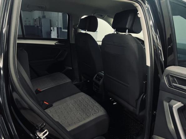 Volkswagen Tiguan II Рестайлинг с пробегом 2022 года, цена 3 150 000 рублей, 54805 км, внедорожник, Автокод Объявления