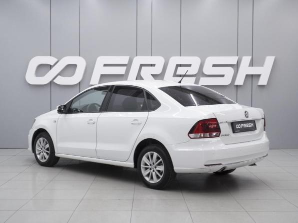 Volkswagen Polo V Рестайлинг с пробегом 2016 года, цена 1 030 000 рублей, 139806 км, седан, Автокод Объявления