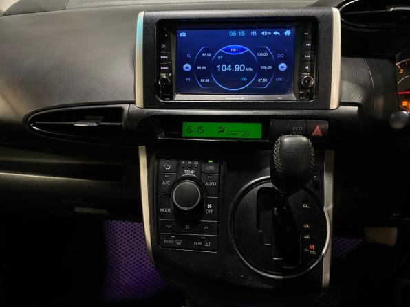 Toyota Wish II с пробегом 2011 года, цена 950 000 рублей, 246442 км, минивэн, Автокод Объявления
