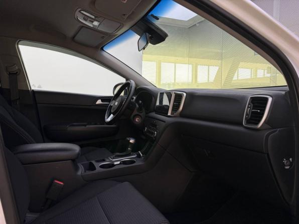 Kia Sportage IV Рестайлинг с пробегом 2020 года, цена 2 549 000 рублей, 62885 км, внедорожник, Автокод Объявления