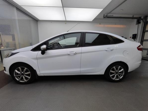 Ford Fiesta Mk6 Рестайлинг с пробегом 2015 года, цена 650 000 рублей, 176064 км, седан, Автокод Объявления