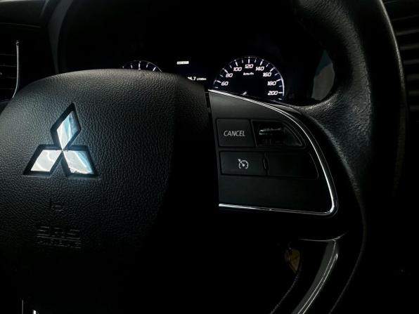 Mitsubishi Outlander III Рестайлинг 2 с пробегом 2015 года, цена 1 749 000 рублей, 179909 км, внедорожник, Автокод Объявления