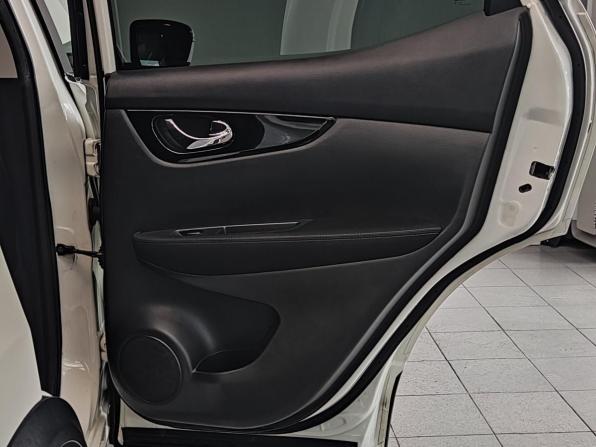 Nissan Qashqai II с пробегом 2018 года, цена 1 495 000 рублей, 199452 км, внедорожник, Автокод Объявления