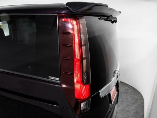 Toyota Noah III (R80) с пробегом 2015 года, цена 1 700 000 рублей, 207169 км, минивэн, Автокод Объявления
