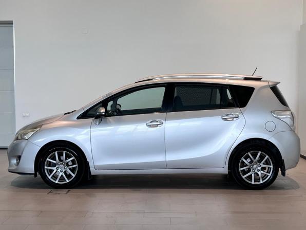 Toyota Verso I Рестайлинг с пробегом 2013 года, цена 1 400 000 рублей, 125101 км, компактвэн, Автокод Объявления