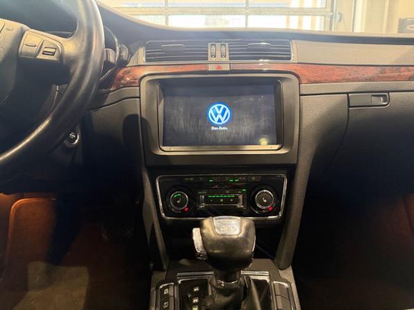 Skoda Superb II с пробегом 2012 года, цена 1 080 000 рублей, 260953 км, универсал, Автокод Объявления