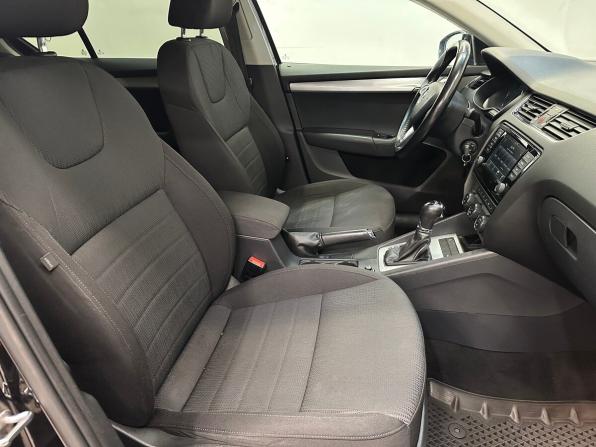 Skoda Octavia III (A7) с пробегом 2016 года, цена 1 245 000 рублей, 262231 км, лифтбек, Автокод Объявления