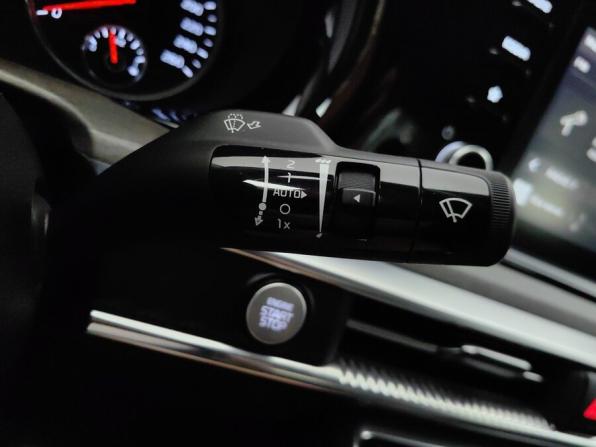 Kia K5 III с пробегом 2021 года, цена 2 300 000 рублей, 60167 км, седан, Автокод Объявления