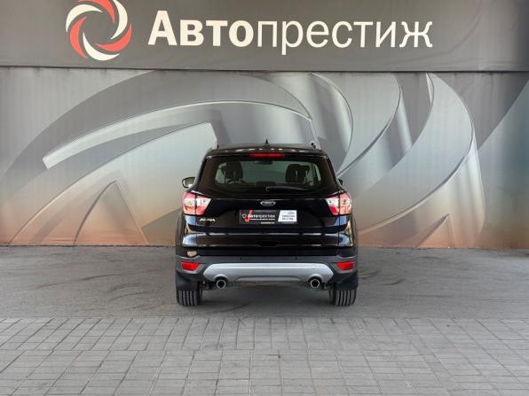 Ford Kuga II Рестайлинг с пробегом 2018 года, цена 1 678 000 рублей, 124350 км, внедорожник, Автокод Объявления