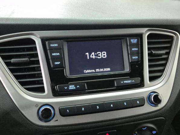 Hyundai Solaris II с пробегом 2019 года, цена 1 330 000 рублей, 127700 км, седан, Автокод Объявления